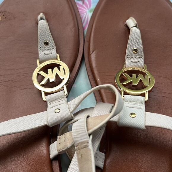 Michael Kors White Leather Logo Sandals Thongs - Picture 3 of 12